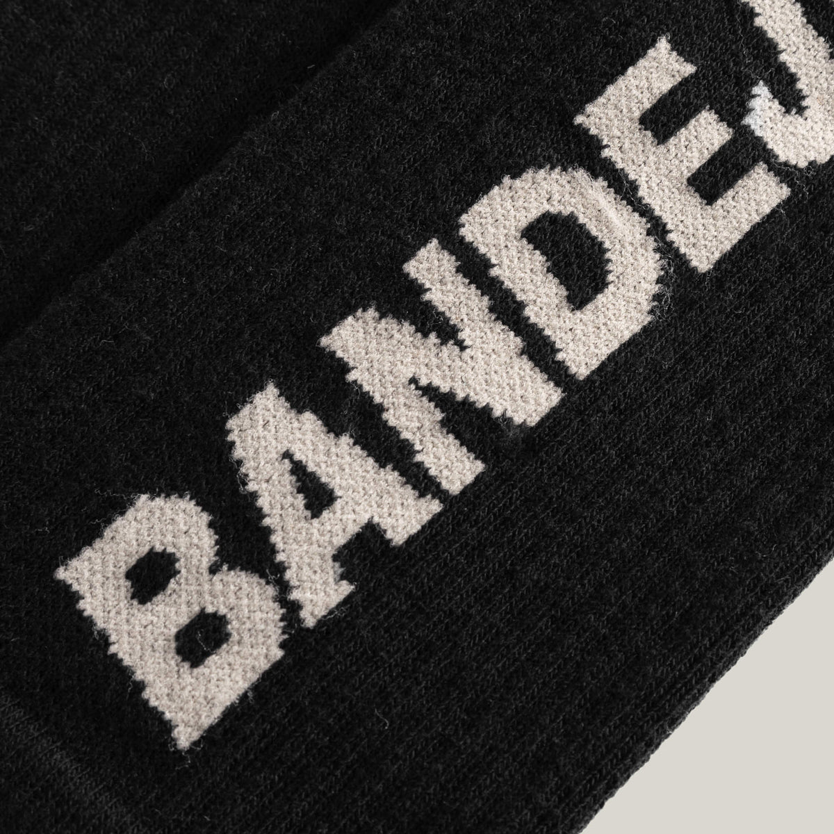 Cuera 2-pack Bandeja Padel Socks in Black/Sand, logo print detail