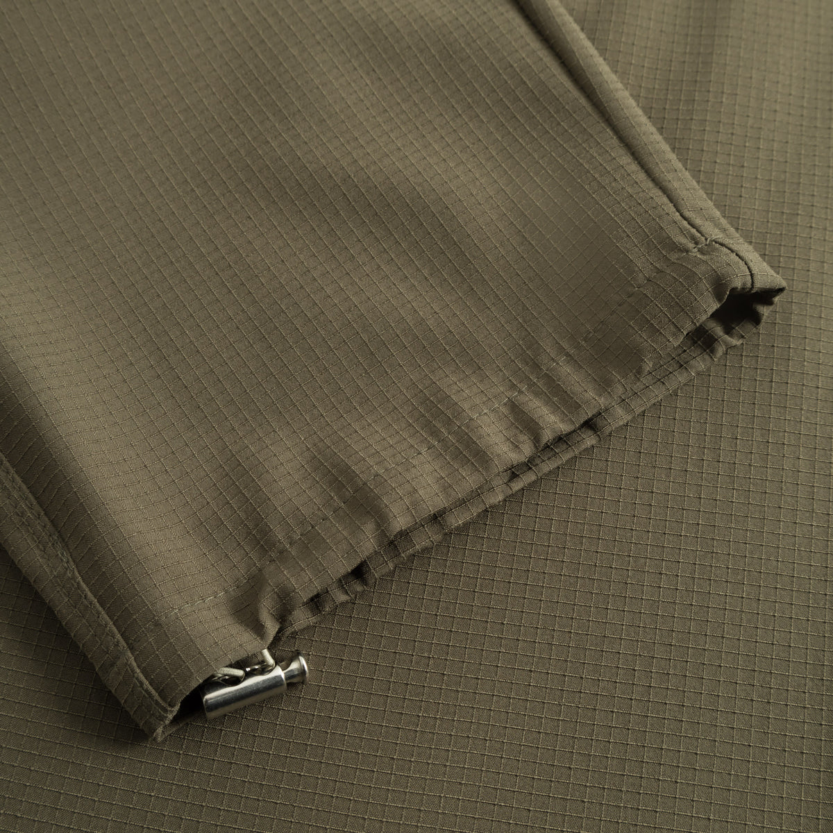 Cuera Active Cuera Track Pants in Army, seam and stitching detail