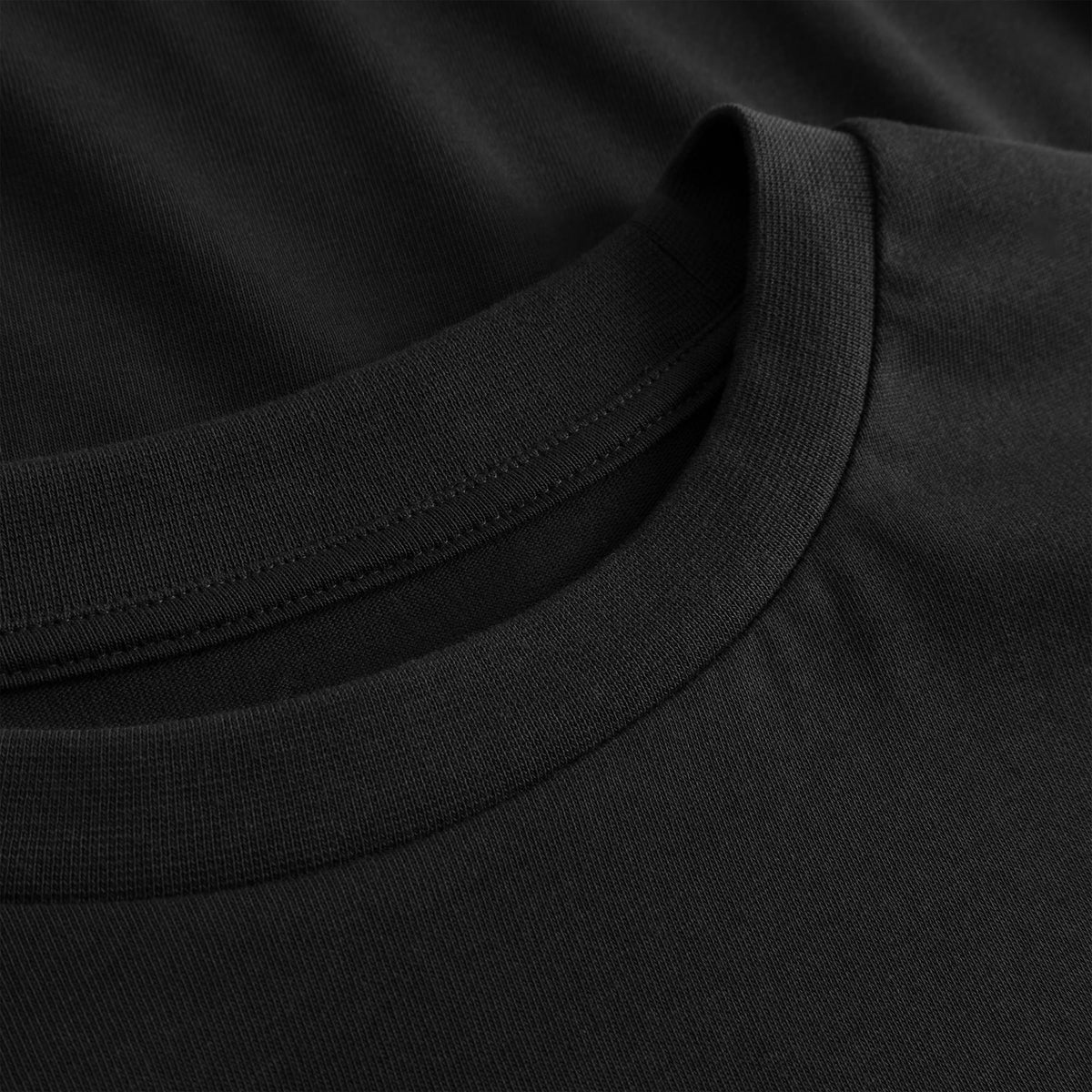 Cuera Offcourt Logo Long Sleeve in Antrasit, neck label and care tag detail