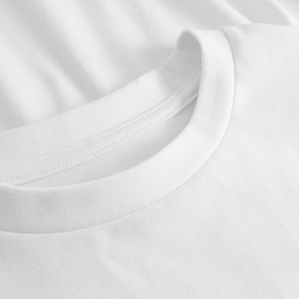Cuera Offcourt Logo Long Sleeve in White w. Green, neck label and care tag detail