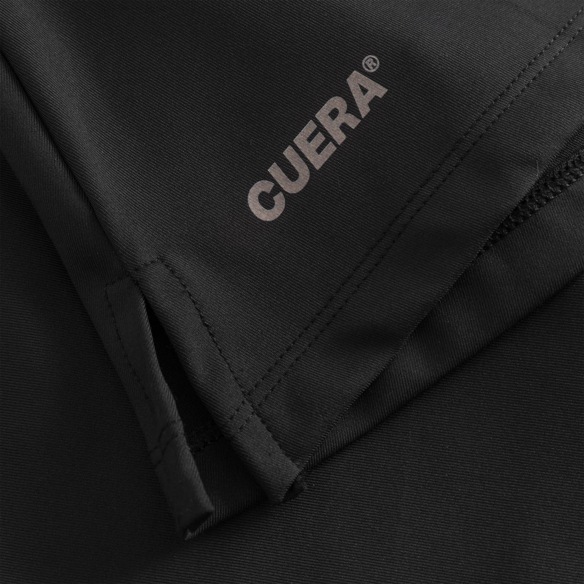 Cuera Oncourt Cuera Skirt 2-in-1 in Black, logo print detail